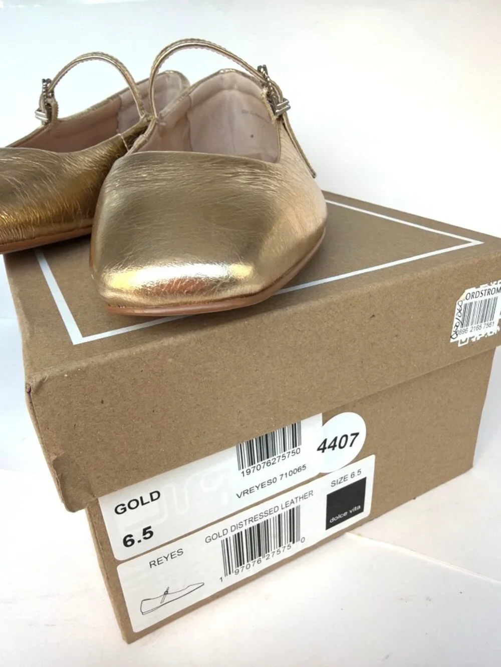 Dolce Vita Reyes Gold Distressed Leather Mary Jane Square-Toe Flats Size 6.5